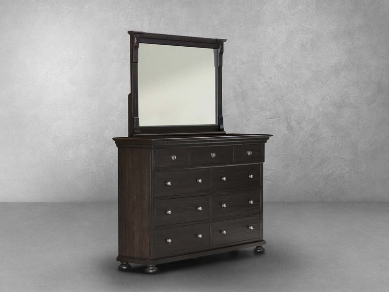 Hendrick Traditional Dresser & Mirror Set