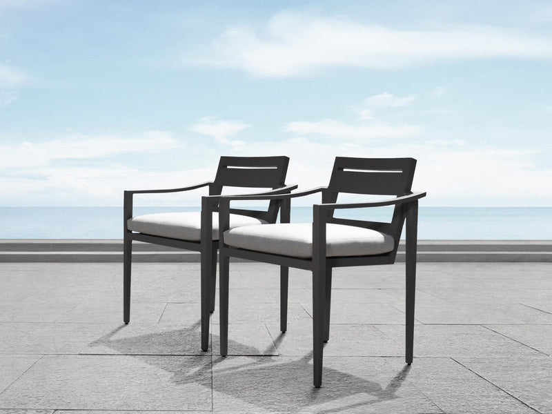 Hyland Hills Dining Armchair (4-Pack)