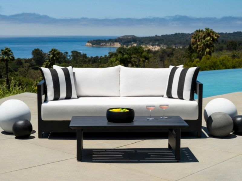 Santino® Outdoor Sofa and Coffee Table Set